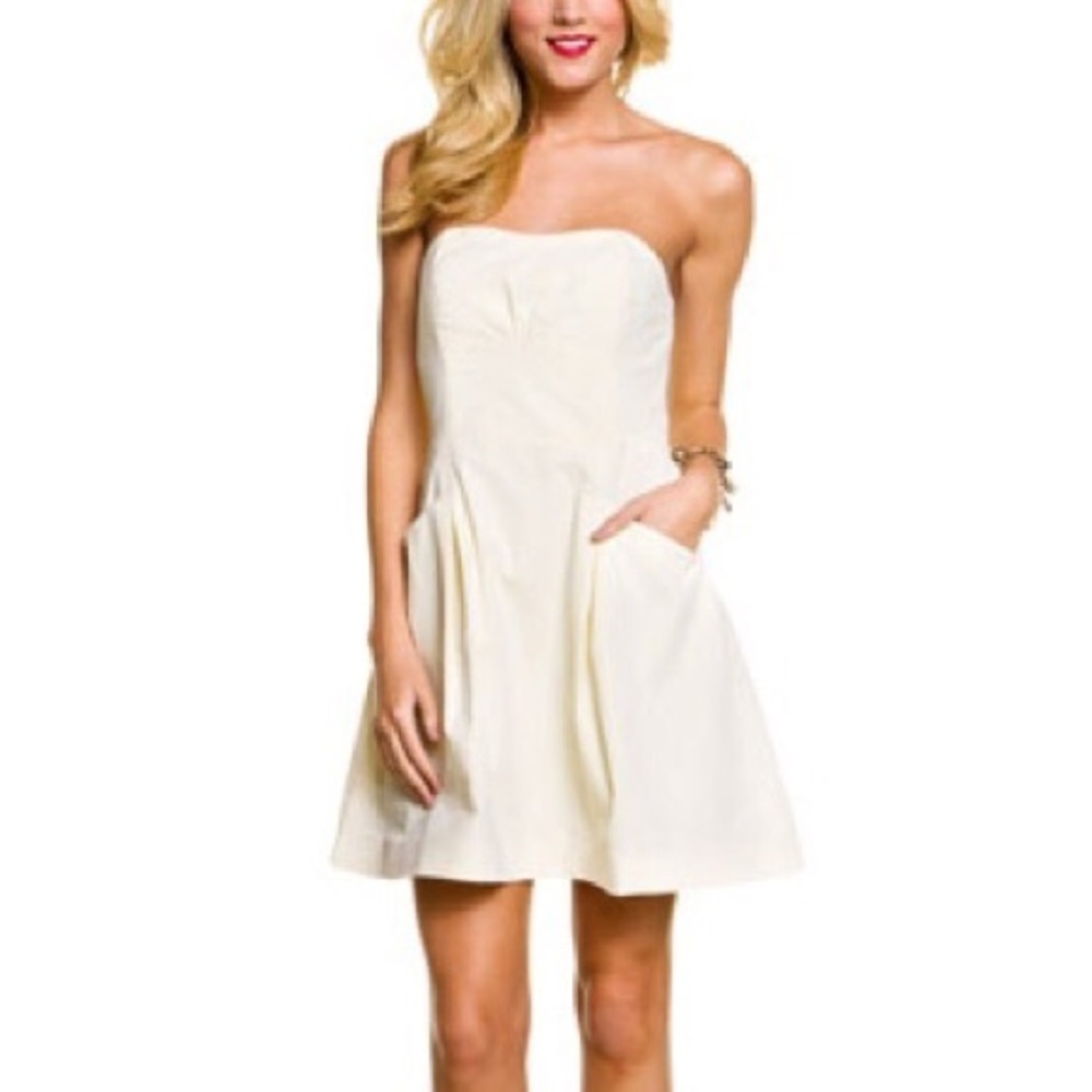 Lilly Pulitzer Yellow Seersucker Blossom Dress 00